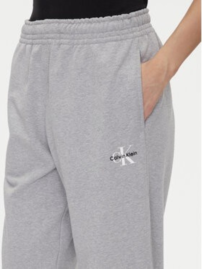 Calvin Klein Jeans Spodnie dresowe Monologo LV047B235G Szary Regular Fit