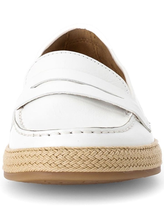 Gabor Skórzane mokasyny w kolorze białym rozmiar: 37