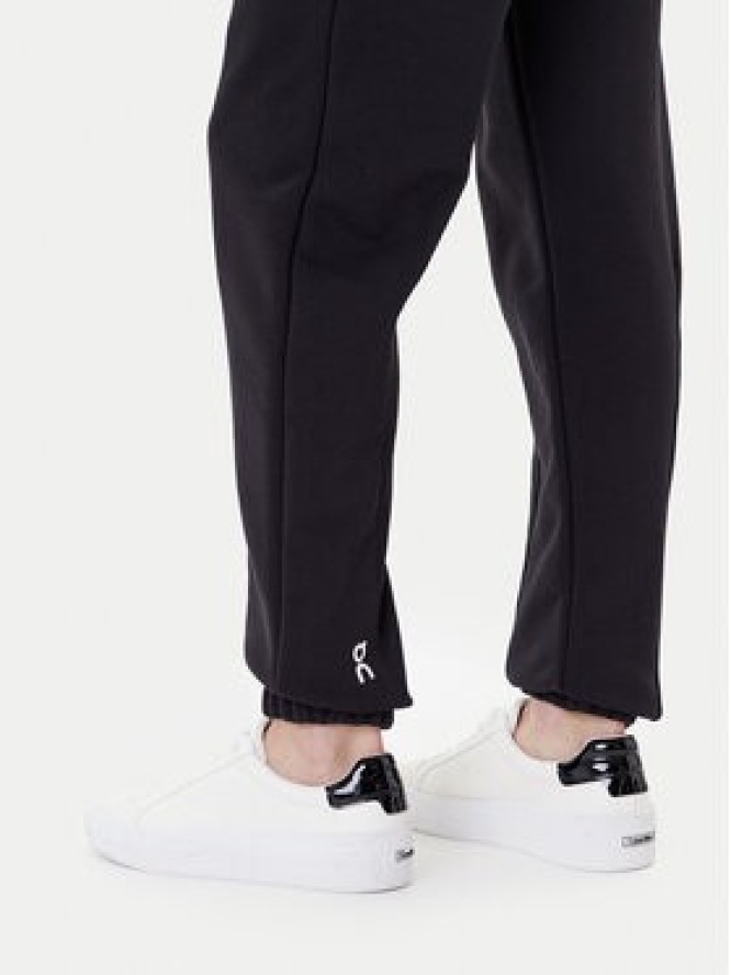 On Spodnie dresowe Club Pants 1WE1005 Czarny Relaxed Fit