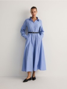 Koszulowa sukienka midi z paskiem - wielobarwny