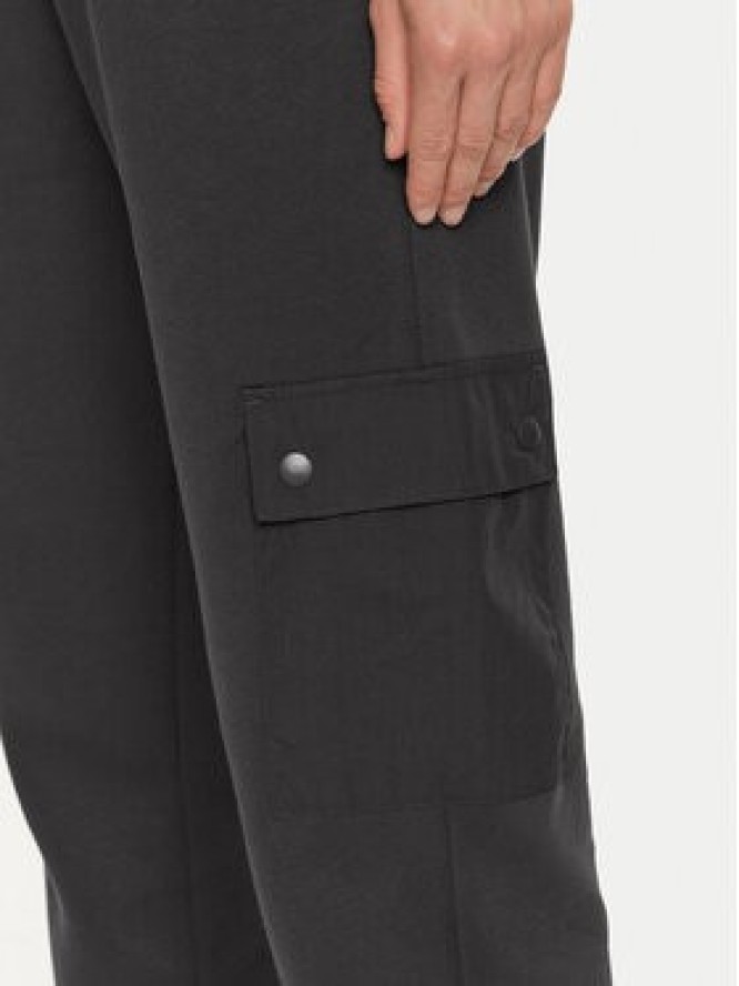 Champion Spodnie dresowe 117499 Szary Regular Fit