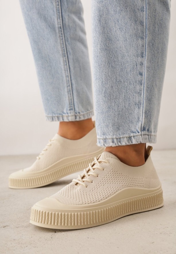 Beżowe Siateczkowe Trampki na Tłoczonej Podeszwie Eezore