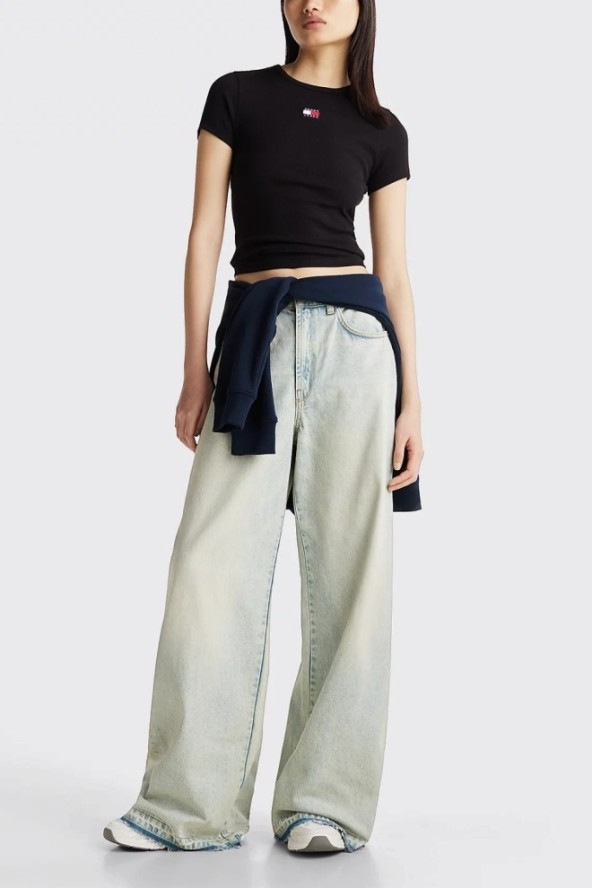 TOMMY JEANS Czarny damski t-shirt, Rozmiar M