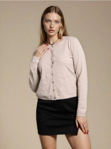 Kardigan z domieszką wełny i wiskozy - kremowy