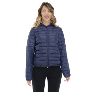 Kurtka z kaptur na co dzień na siłownię