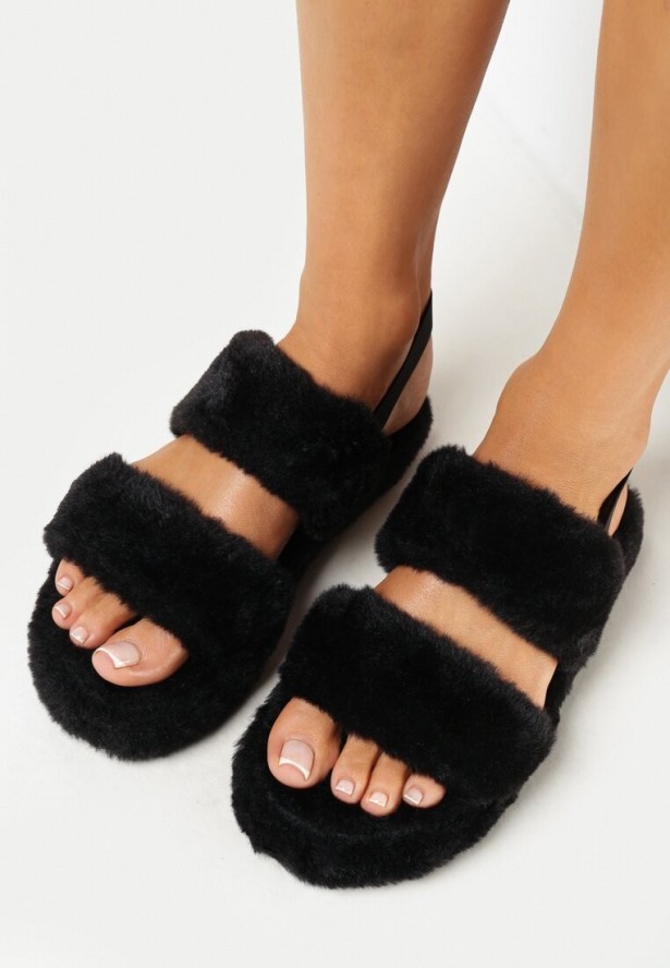Czarne Futrzane Kapcie z Elastycznym Paskiem na Piętę Biella