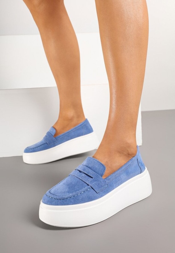 Granatowe Skórzane Mokasyny na Grubej Podeszwie z Ozdobnym Paskiem Eleariel