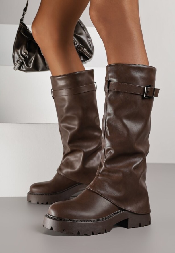 Ciemnobrązowe Kozaki VICES z Marszczoną Cholewką Imitującą Nogawkę ze Sprzączką Valles