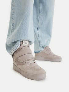 Guess Jeans Sneakersy EO-GUJ1010 Szary