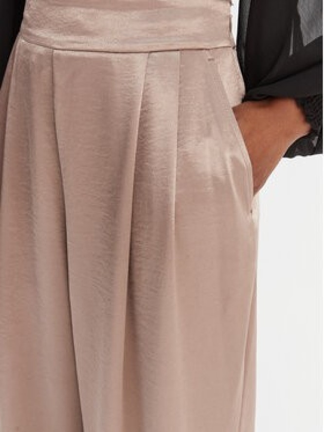 Guess Spodnie materiałowe W6RB66 W2612 Beżowy Slim Fit