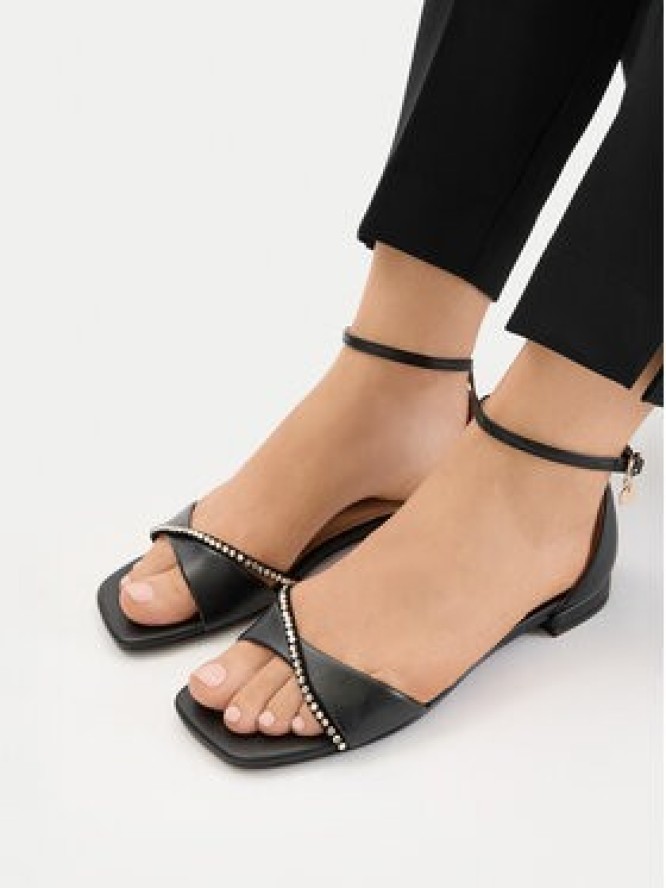 MEXX Sandały EO-CD25-185-1 Czarny