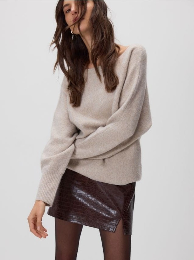 Sweter z domieszką wełny - beżowy