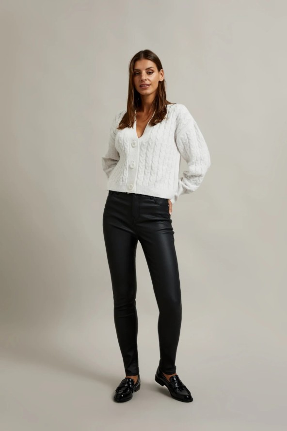 Woskowane spodnie rurki czarne