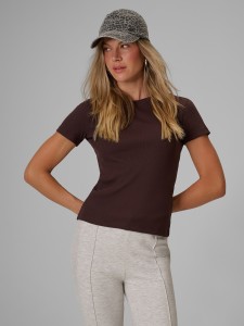 4F T-shirt slim z prążkowanej dzianiny damski - brązowy L