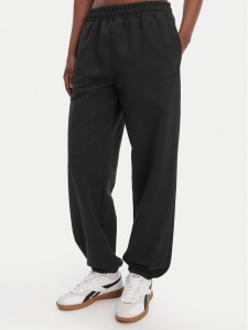 Reebok Spodnie dresowe Reebok x Ewa Chodakowska Ada RK25621CCW Czarny Relaxed Fit