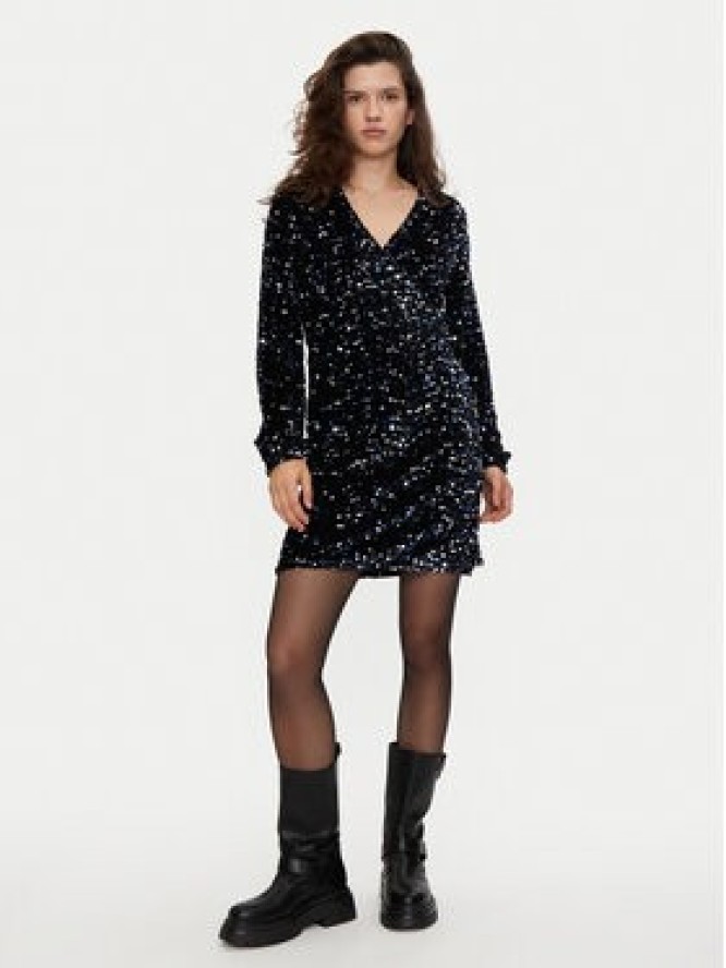 Pieces Sukienka koktajlowa 17133626 Czarny Slim Fit