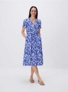 Wzorzysta sukienka midi z wiskozą - granatowy