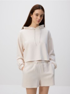 Szorty z wiskozą - złamana biel