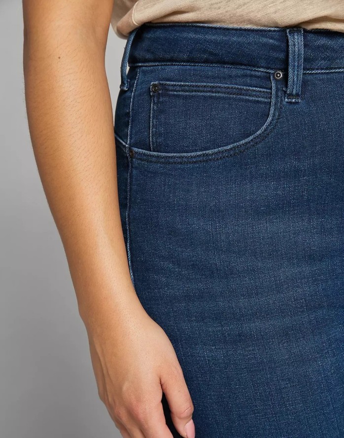 LEE CLASSIC STRAIGHT PLUS DAMSKIE SPODNIE JEANSOWE JEANSY DARK SYLVIE L32JPVWM 112107646