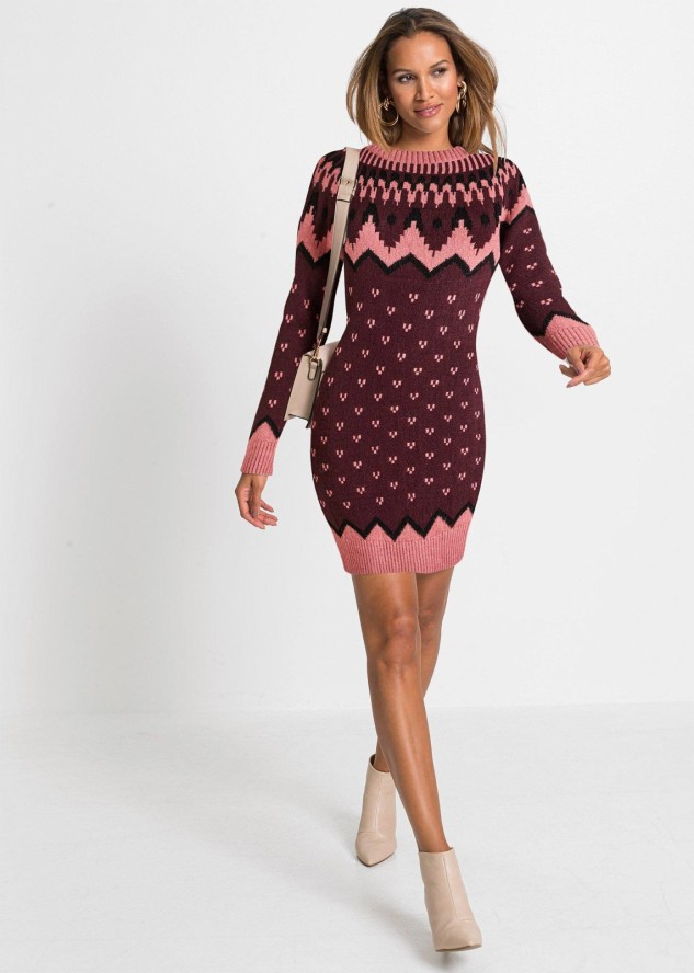 Sukienka dzianinowa w norweski wzór