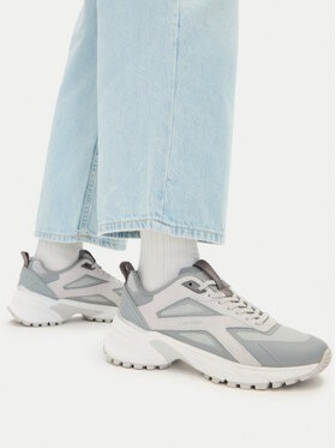 Calvin Klein Sneakersy Hike Runner Ck Stripe Refl Su HW0HW03107 Szary