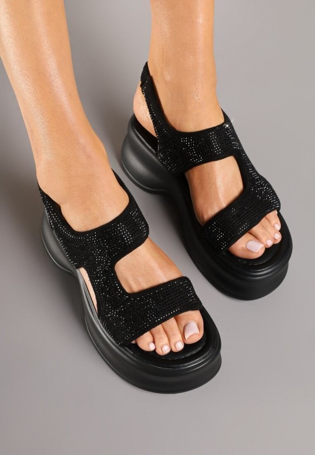 Czarne Sandały na Platformie Ozdobione Cyrkoniami Nalionis