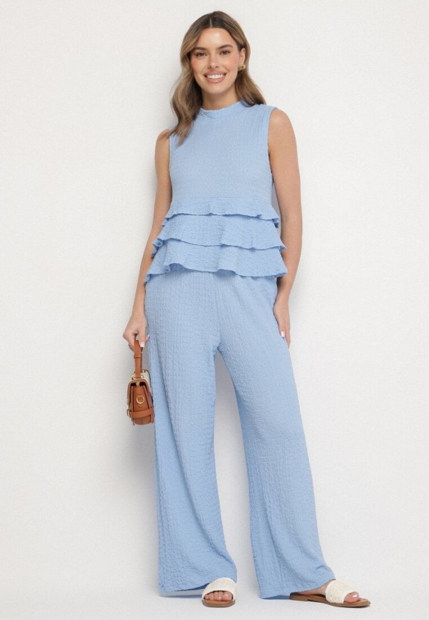 Jasnoniebieski Komplet Bluzka Bez Rękawów z Baskinką i Szerokie Spodnie Ulosinia