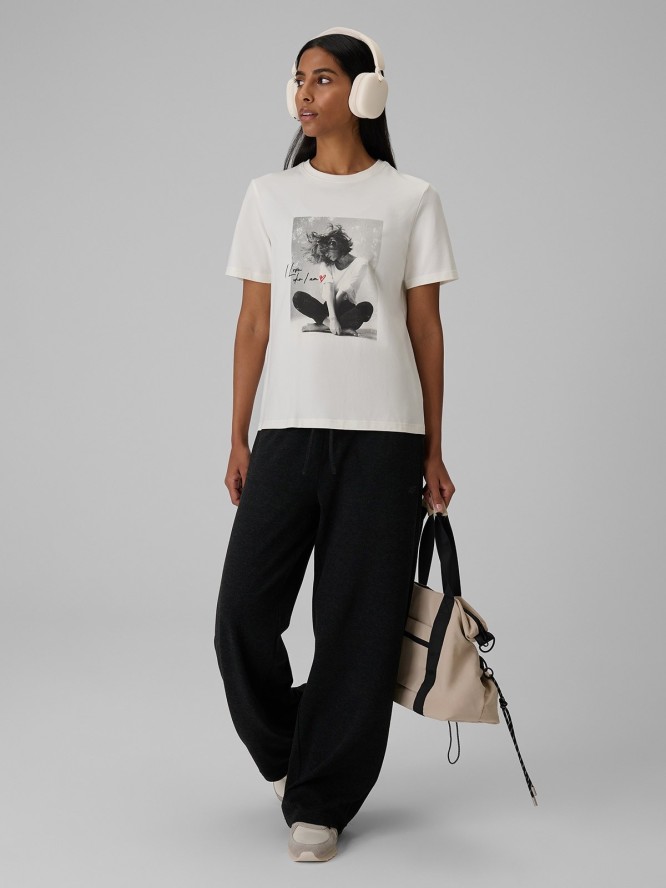 4F T-shirt relaxed z nadrukiem damski - kremowy S